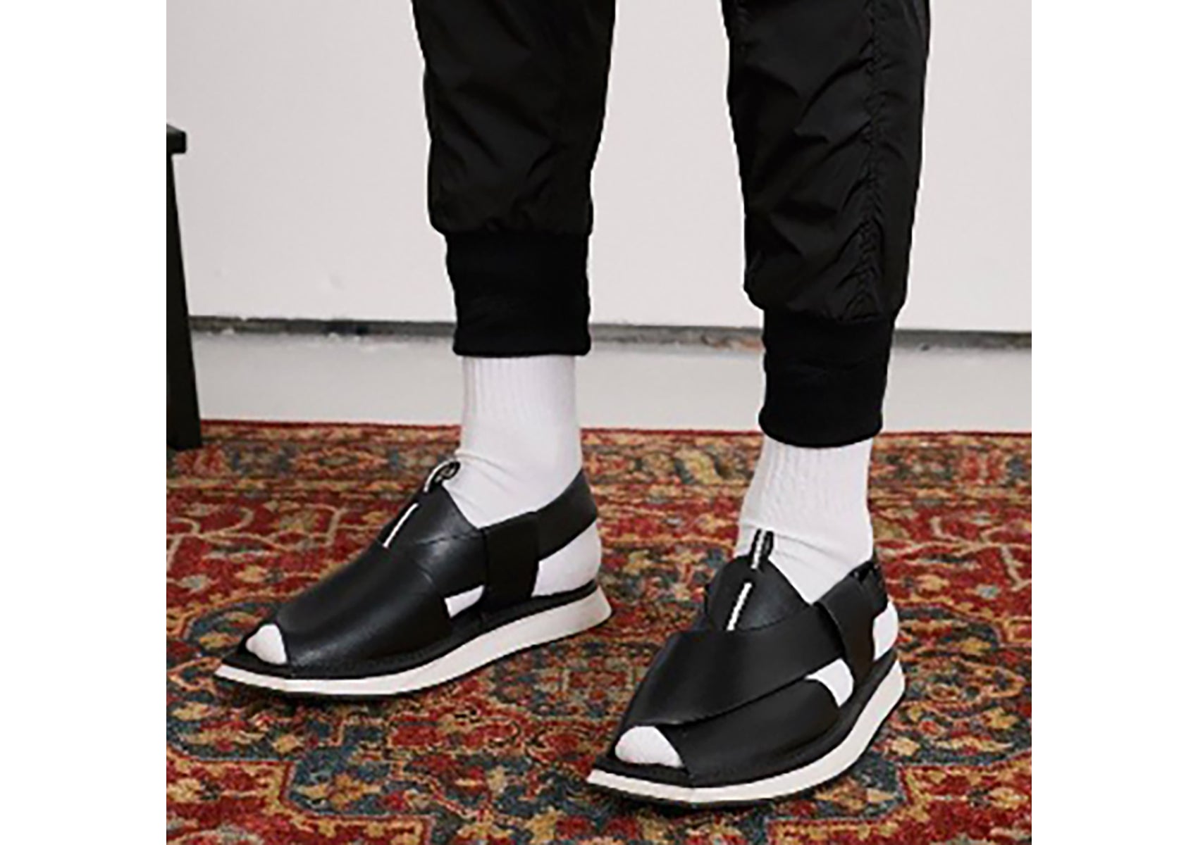 Craftpur Chappal (Black)